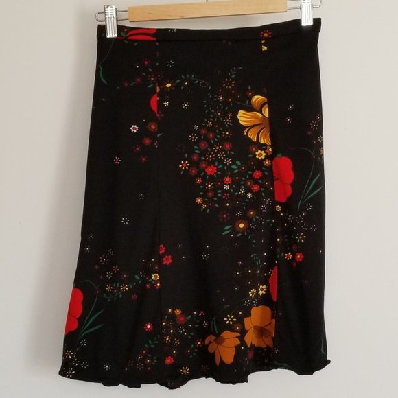 Vintage High Waisted Skirt (S/M) - Picture 2 of 6